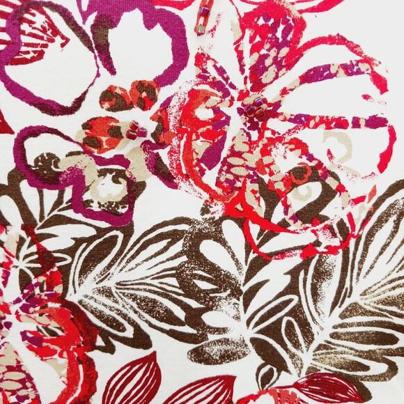 T-Shirt Size M Cream Red Olive Floral Bead Bloomcore Maximalist Vacation Casual - Picture 3 of 16